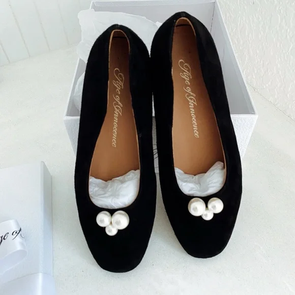 Tessa Black Flats with Pearl Detail - Picture 2 of 6
